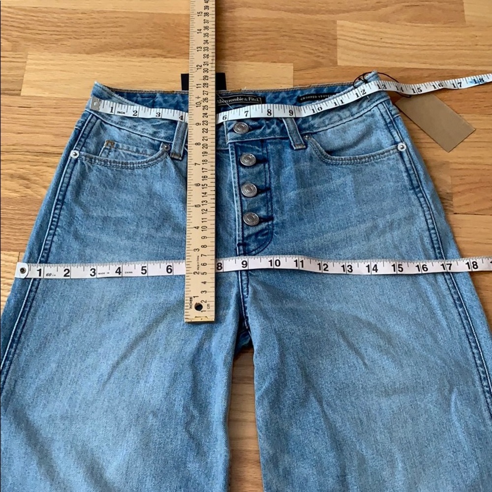 A&F Cropped Stovepipe Jeans - Picture 16 of 16
